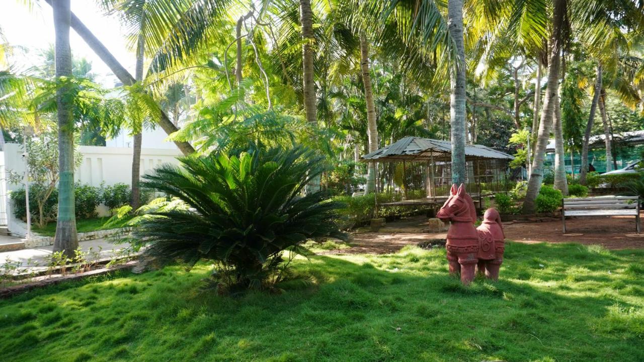 Rk Resorts Karaikal Esterno foto