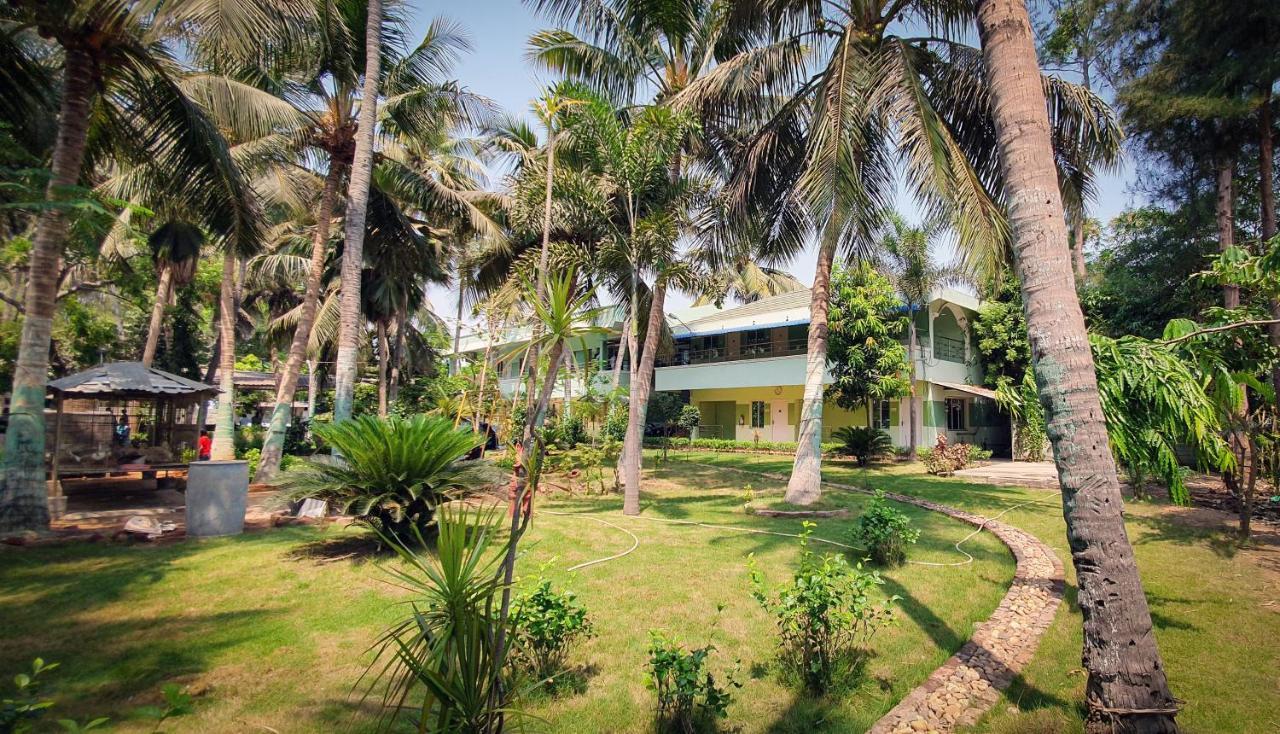 Rk Resorts Karaikal Esterno foto