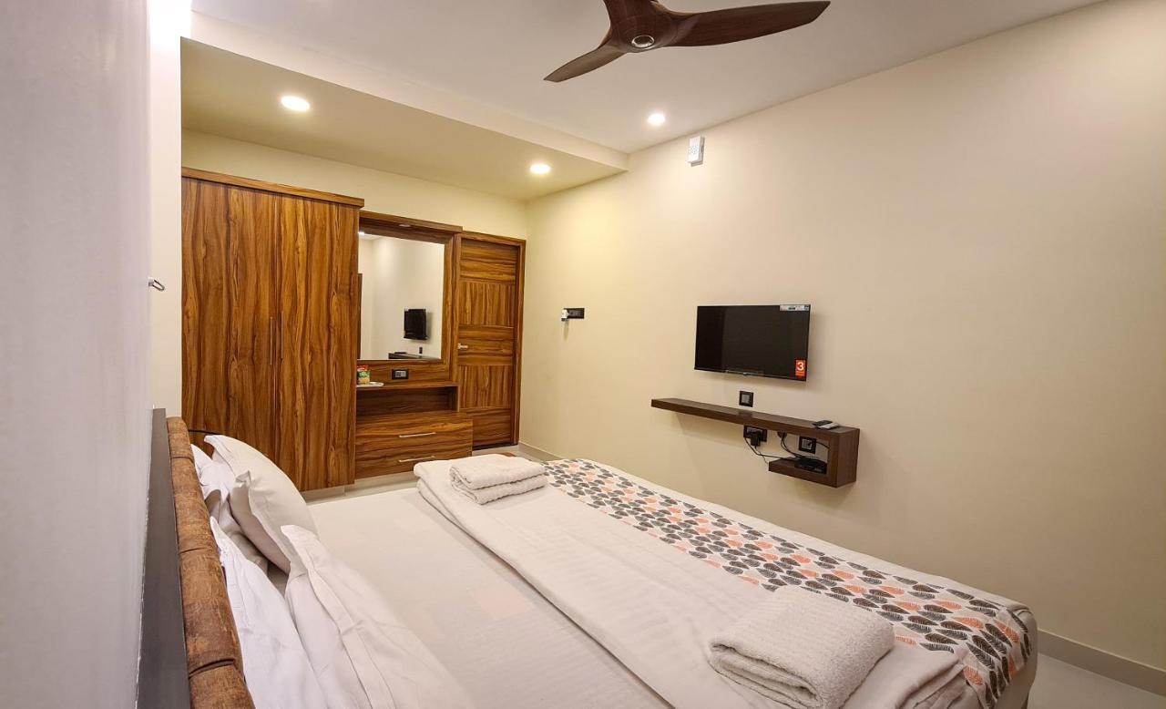 Rk Resorts Karaikal Esterno foto