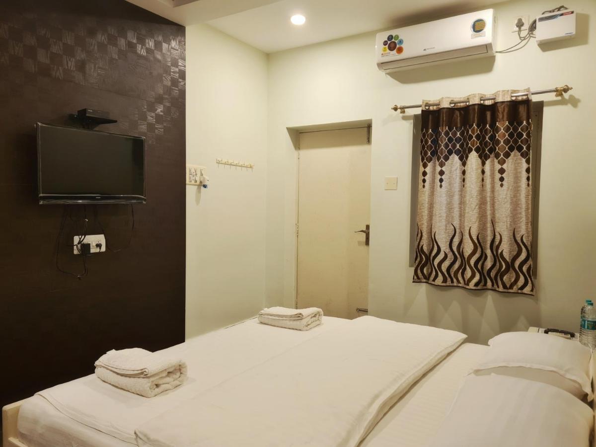 Rk Resorts Karaikal Esterno foto