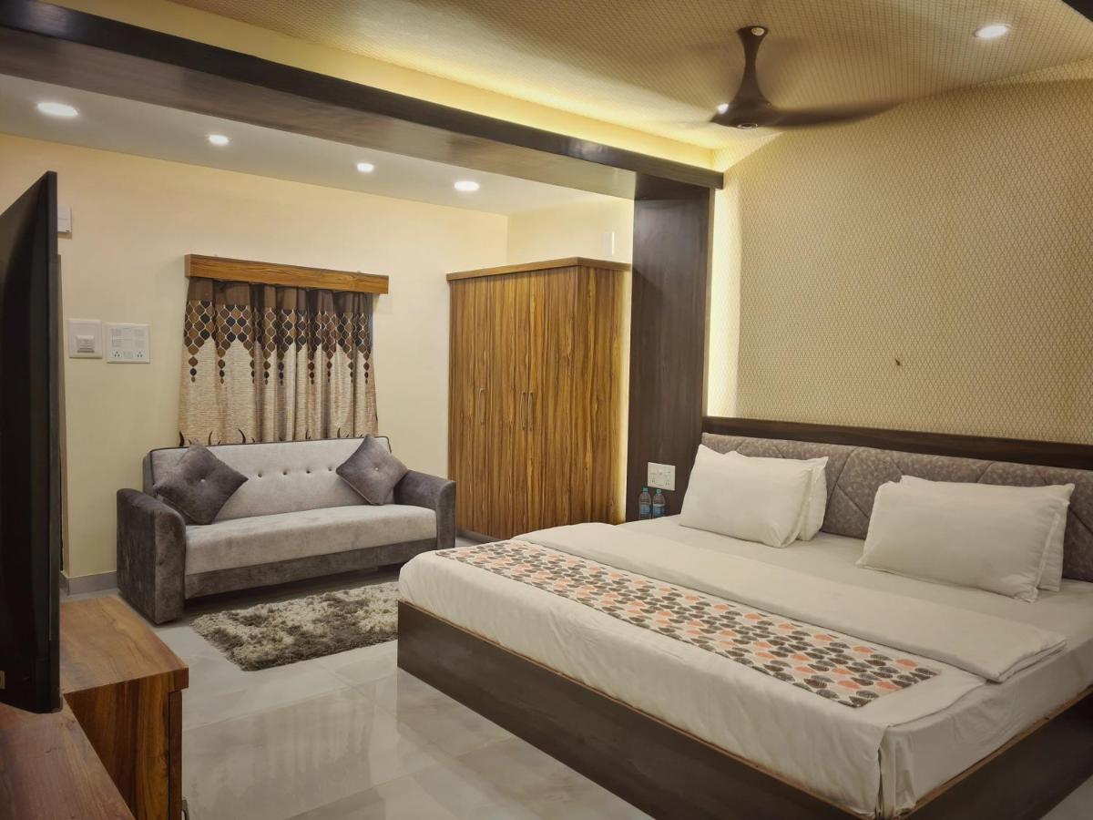 Rk Resorts Karaikal Esterno foto