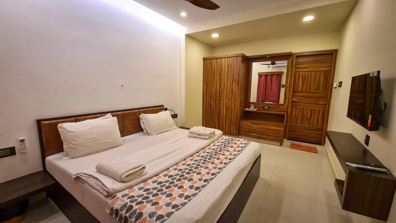 Rk Resorts Karaikal Esterno foto
